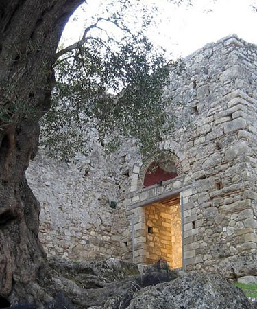 Gardiki Castle, bestcar corfu car rental